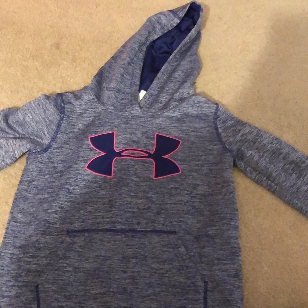 I am selling an under armor hoodie